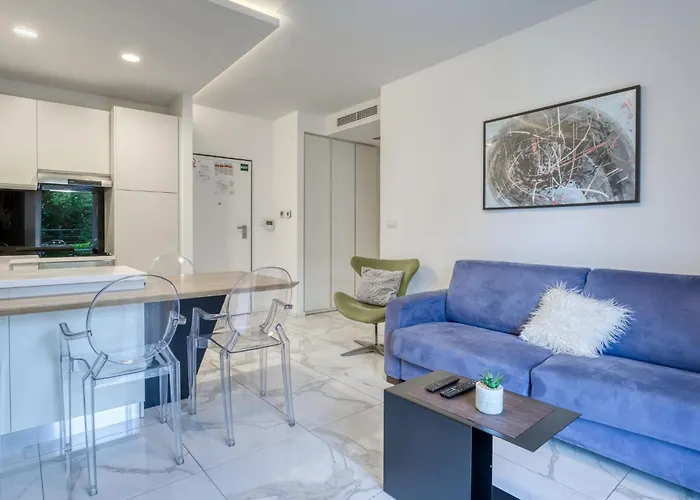Apartamento Ziza-5 By Interhome